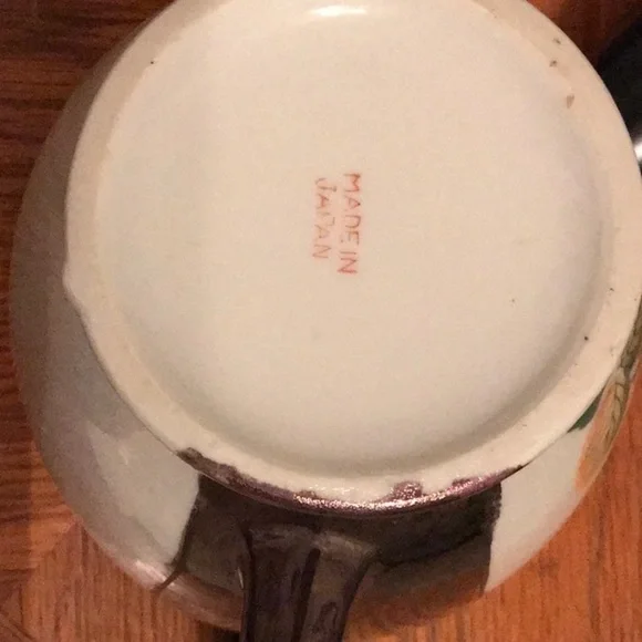 Made in Japan Tea Pot with Rose Design - Picture 13 of 13